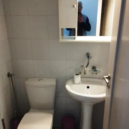 Manolo Saxophone Апартаменти *