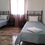 Manolo Saxophone Апартаменти *